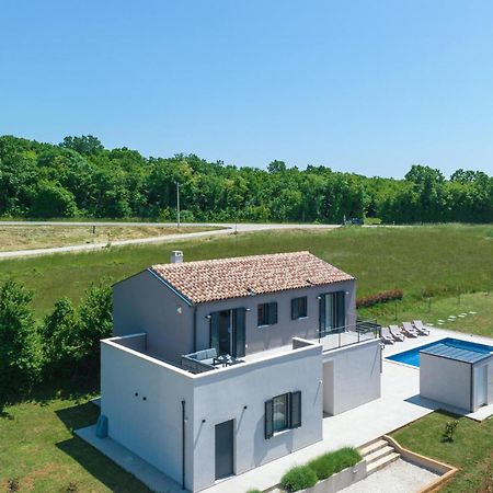 Stunning Home In Barban With Wifi Extérieur photo